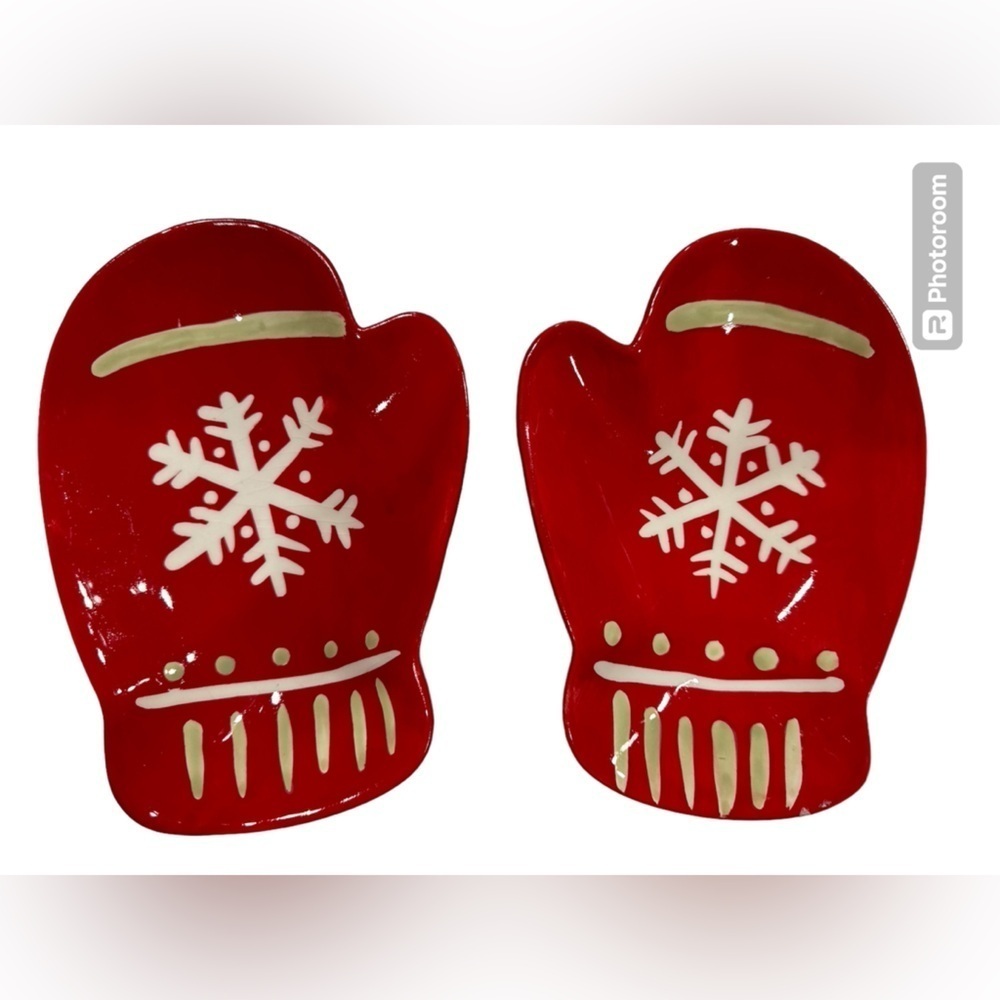 Hallmark Red Winter Mitten Serving Trays